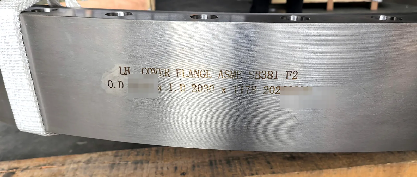 Titanium cover flange stamped ASME SB381 F2, O.D. 2218 x I.D. 2030 x T178 mm